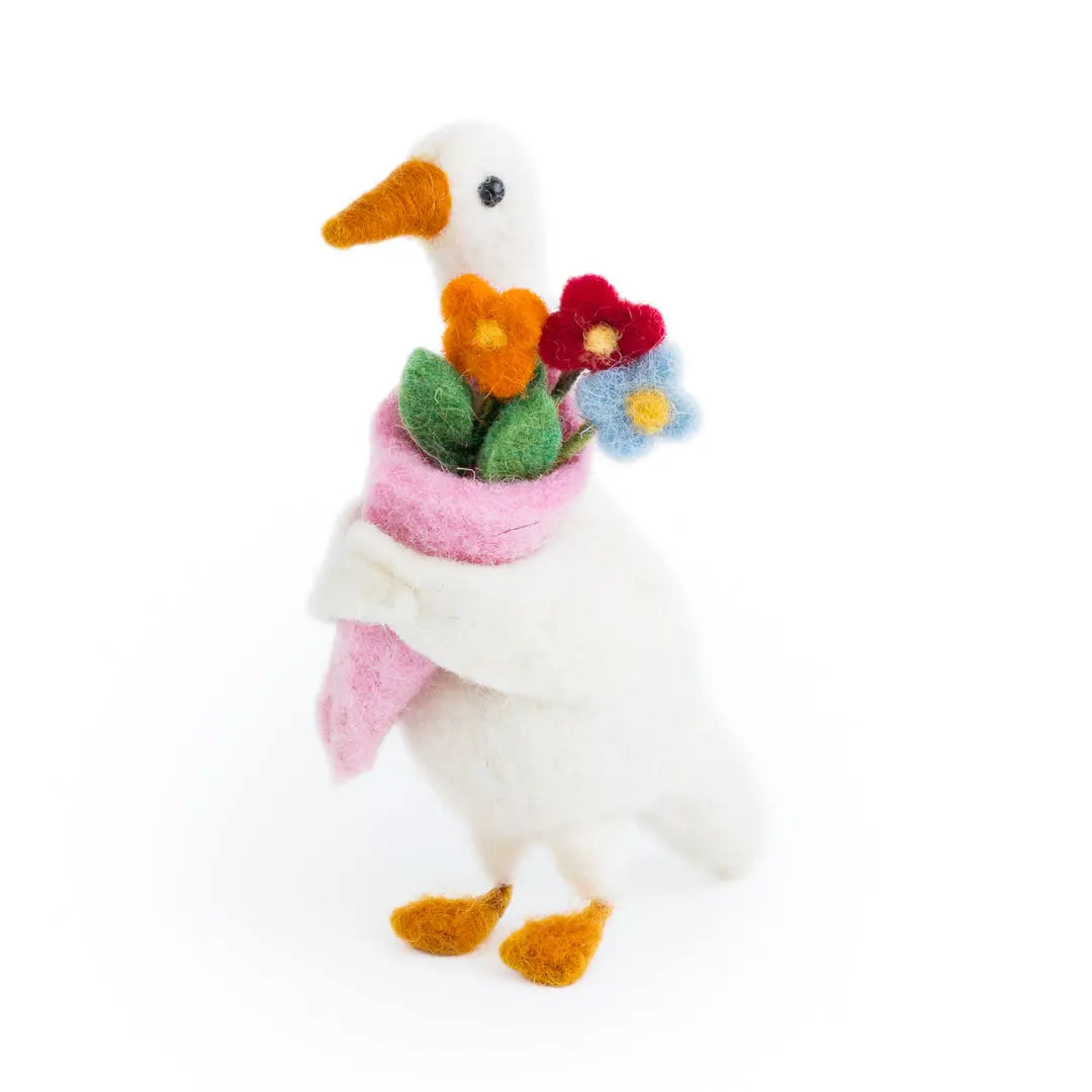 NEW Beautiful Bouquet Duck Sew Heart Felt