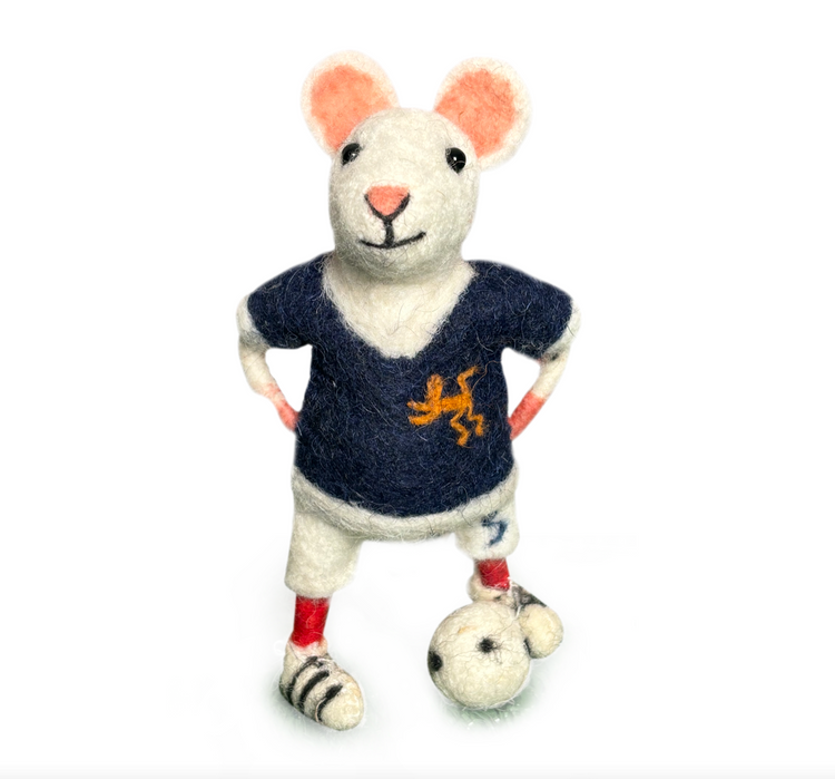 Scotland Footballer Mouse Sew Heart Felt